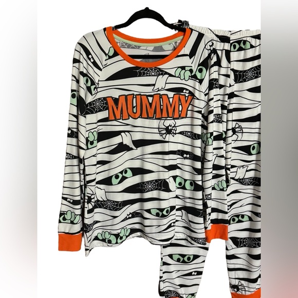 Celebrate Halloween Mummy Glow In the Dark Matching Pajama Set Sz L (12/14) - Picture 9 of 14